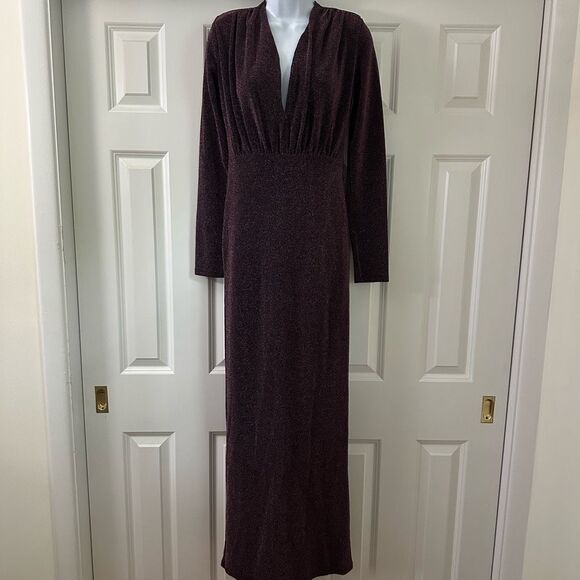 Line & Dot - Opal Gown - Picture 3 of 9